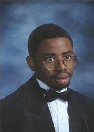  http://pics.blameitonthevoices.com/012010/lil_jon.jpg 