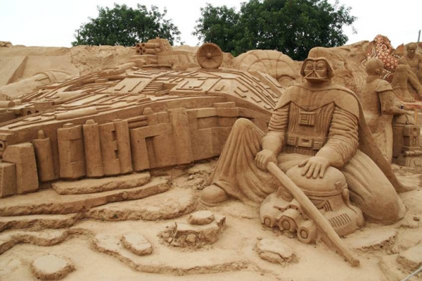 Darth Vader sand sculpture